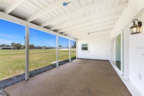 House in Rotonda, Florida 3 bedrooms, 142.05 sq.m. № 1725287 - photo 6
