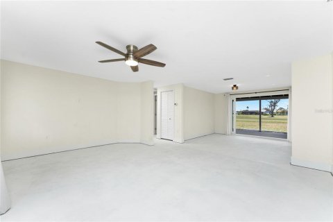 House in Rotonda, Florida 3 bedrooms, 142.05 sq.m. № 1725287 - photo 5