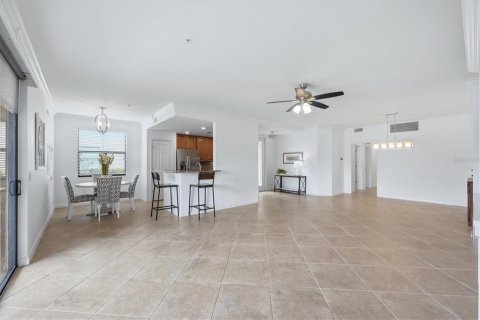 Condo in Venice, Florida, 3 bedrooms № 2396413 - photo 8