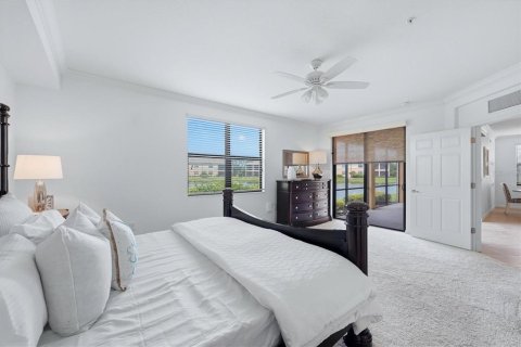 Condo in Venice, Florida, 3 bedrooms № 2396413 - photo 19