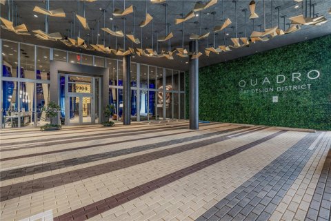 Condo in Miami, Florida, 1 bedroom  № 2035134 - photo 13