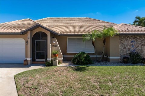 Villa ou maison à vendre à Punta Gorda, Floride: 3 chambres, 178.09 m2 № 2437849 - photo 24