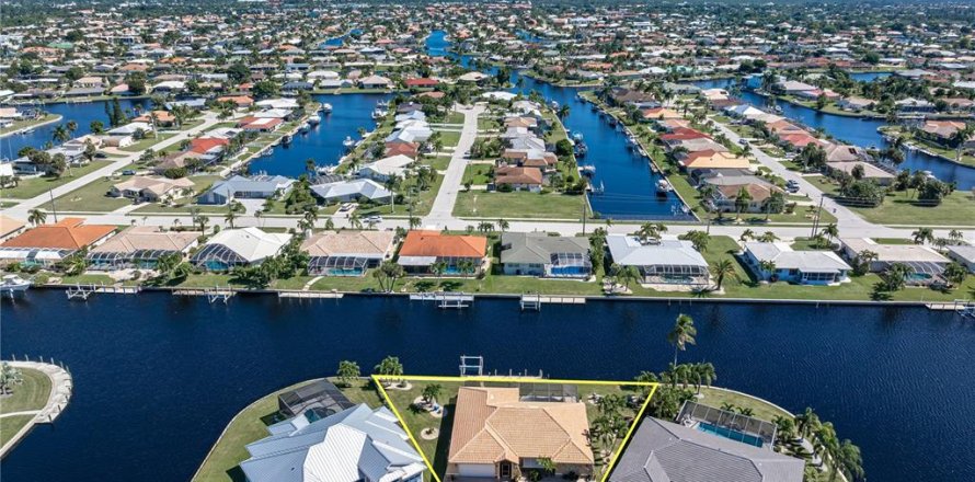 Villa ou maison à Punta Gorda, Floride 3 chambres, 178.09 m2 № 2437849
