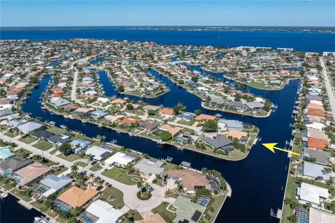 Villa ou maison à vendre à Punta Gorda, Floride: 3 chambres, 178.09 m2 № 2437849 - photo 11