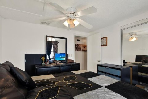 Villa ou maison à vendre à Tampa, Floride: 3 chambres, 104.98 m2 № 2401143 - photo 14