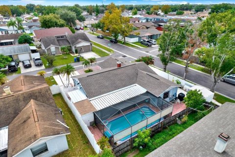 Villa ou maison à vendre à Tampa, Floride: 3 chambres, 104.98 m2 № 2401143 - photo 30