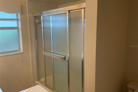 Casa en venta en Orlando, Florida, 4 dormitorios, 238.29 m2 № 1907549 - foto 11
