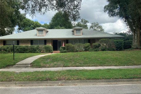 Casa en venta en Orlando, Florida, 4 dormitorios, 238.29 m2 № 1907549 - foto 1