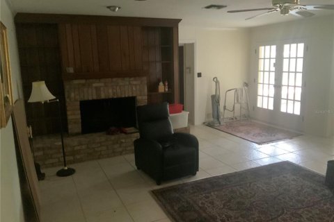 Casa en venta en Orlando, Florida, 4 dormitorios, 238.29 m2 № 1907549 - foto 9
