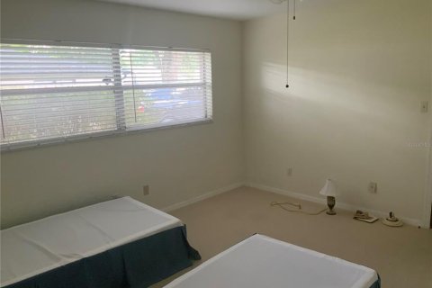 Casa en venta en Orlando, Florida, 4 dormitorios, 238.29 m2 № 1907549 - foto 10