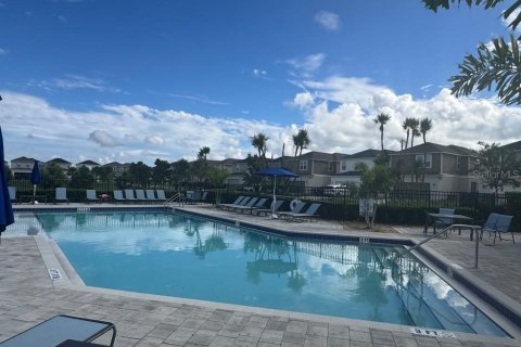 Townhouse in Davenport, Florida 3 bedrooms, 156.73 sq.m. № 2379810 - photo 6