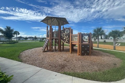 Townhouse in Davenport, Florida 3 bedrooms, 156.73 sq.m. № 2379810 - photo 8