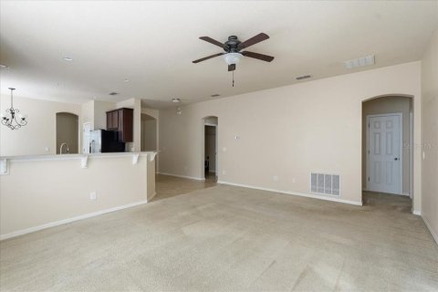 Villa ou maison à vendre à Winter Haven, Floride: 3 chambres, 160.54 m2 № 2349884 - photo 4