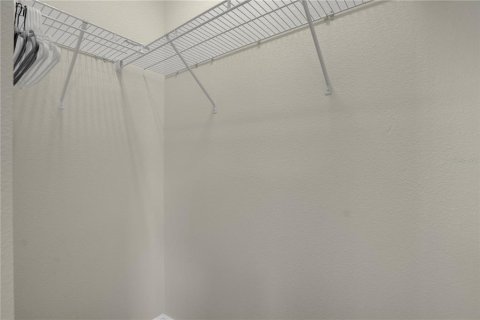 Снять в аренду таунхаус в Лейк-Мэри, Флорида 4 спальни, 232.16м2, № 1912835 - фото 28