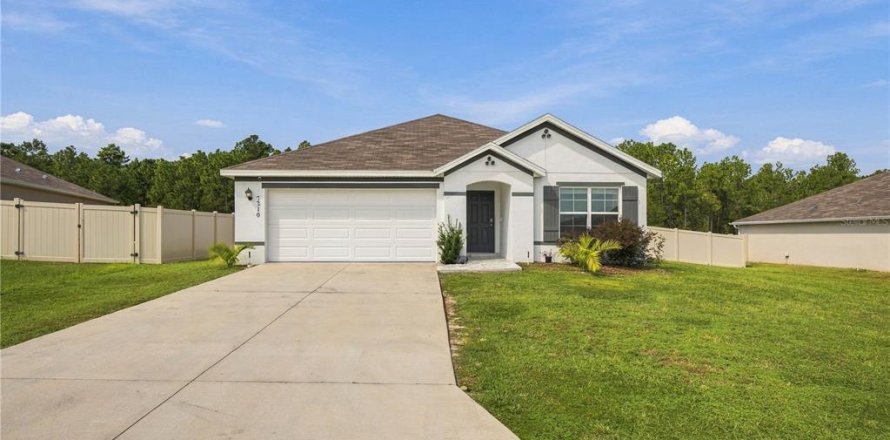 Villa ou maison à Ocala, Floride 3 chambres, 155.15 m2 № 2402816