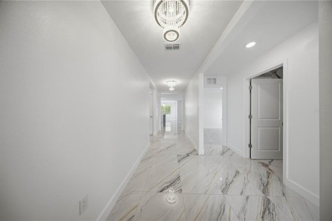 Villa ou maison à vendre à Ocala, Floride: 3 chambres, 155.15 m2 № 2402816 - photo 5