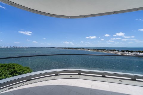 Condo à Miami, Floride, 3 chambres  № 2089698