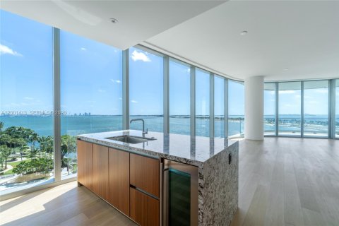 Copropriété à vendre à Miami, Floride: 3 chambres, 195.84 m2 № 2089698 - photo 13