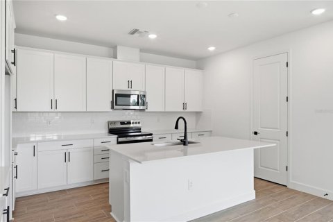 House in Parrish, Florida 4 bedrooms, 192.96 sq.m. № 2119820 - photo 25