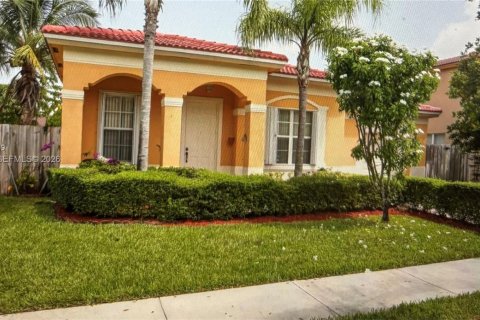 Villa ou maison à Homestead, Floride 3 chambres, 163.32 m2 № 2003468