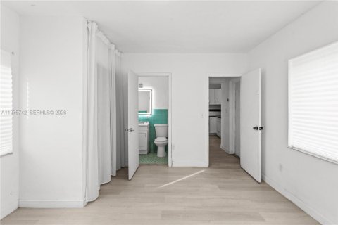 Villa ou maison à louer à Miami, Floride: 3 chambres, 99.03 m2 № 2038316 - photo 7