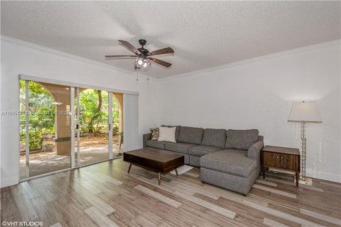 Снять в аренду кондоминиум в Мирамар, Флорида 1 спальня, 78.97м2, № 1947557 - фото 1