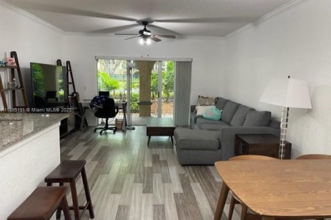 Снять в аренду кондоминиум в Мирамар, Флорида 1 спальня, 78.97м2, № 1947557 - фото 3