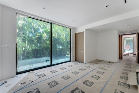 Villa ou maison à vendre à Pinecrest, Floride: 6 chambres № 2025082 - photo 9