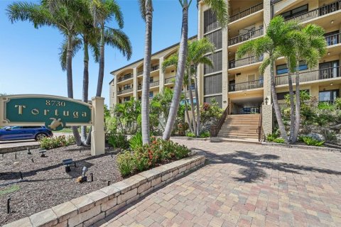 Copropriété à vendre à Sarasota, Floride: 2 chambres, 153.29 m2 № 1857649 - photo 13