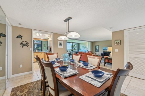 Copropriété à vendre à Sarasota, Floride: 2 chambres, 153.29 m2 № 1857649 - photo 24