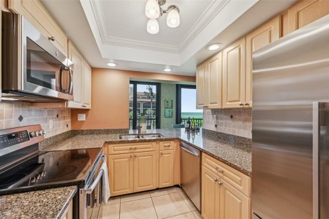 Copropriété à vendre à Sarasota, Floride: 2 chambres, 153.29 m2 № 1857649 - photo 30