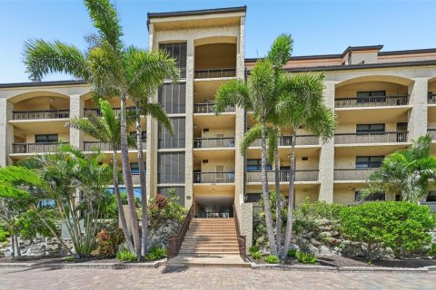 Copropriété à vendre à Sarasota, Floride: 2 chambres, 153.29 m2 № 1857649 - photo 14
