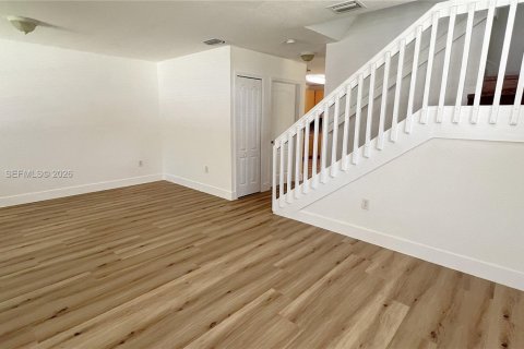 Copropriété à louer à Cutler Bay, Floride: 3 chambres, 128.48 m2 № 2265489 - photo 13