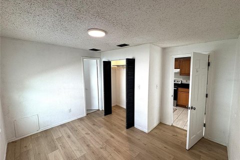 Casa en venta en Lakeland, Florida, 4 dormitorios, 111.85 m2 № 1905579 - foto 4
