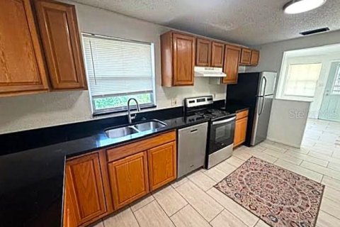 Casa en venta en Lakeland, Florida, 4 dormitorios, 111.85 m2 № 1905579 - foto 2