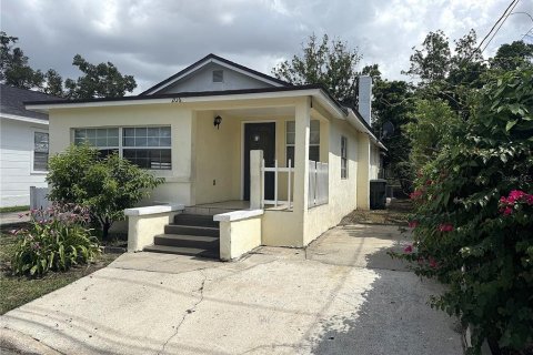 Casa en venta en Lakeland, Florida, 4 dormitorios, 111.85 m2 № 1905579 - foto 1
