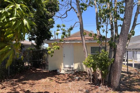 Casa en venta en Lakeland, Florida, 4 dormitorios, 111.85 m2 № 1905579 - foto 8