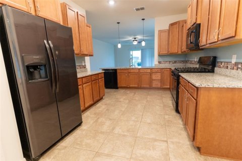House in Ocala, Florida 2 bedrooms, 150.78 sq.m. № 2166936 - photo 11