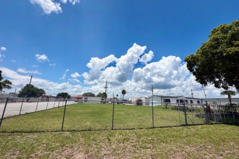 Commercial property in Okeechobee, Florida № 2184212 - photo 3