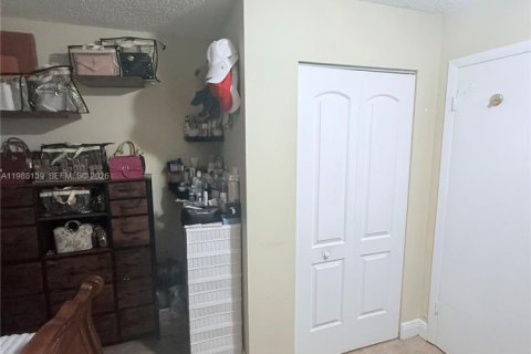 Adosado en alquiler en Sweetwater, Florida, 2 dormitorios, 76.64 m2 № 2051287 - foto 10