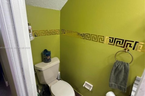 Adosado en alquiler en Sweetwater, Florida, 2 dormitorios, 76.64 m2 № 2051287 - foto 14