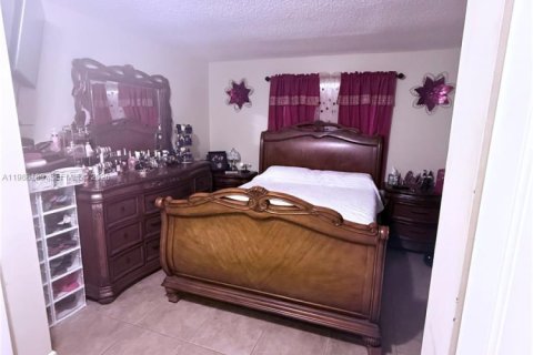 Adosado en alquiler en Sweetwater, Florida, 2 dormitorios, 76.64 m2 № 2051287 - foto 7