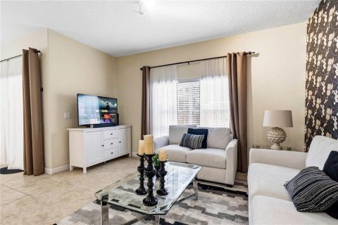 Adosado en venta en Kissimmee, Florida, 4 dormitorios, 176.7 m2 № 2232960 - foto 9