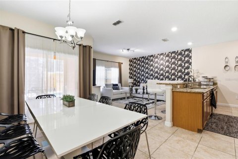 Adosado en venta en Kissimmee, Florida, 4 dormitorios, 176.7 m2 № 2232960 - foto 5