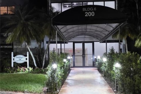 Condominio en venta en Weston, Florida, 2 dormitorios, 102.75 m2 № 2007791 - foto 14