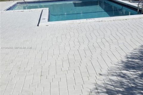 Condominio en venta en Weston, Florida, 2 dormitorios, 102.75 m2 № 2007791 - foto 13