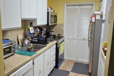 Condominio en venta en Weston, Florida, 2 dormitorios, 102.75 m2 № 2007791 - foto 7