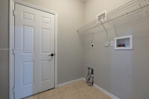 Купить виллу или дом в Уэстон, Флорида 5 спален, 292.08м2, № 2064131 - фото 21