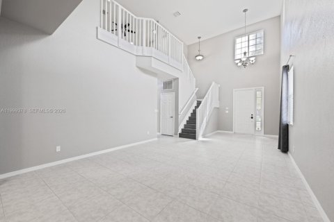 Купить виллу или дом в Уэстон, Флорида 5 спален, 292.08м2, № 2064131 - фото 7