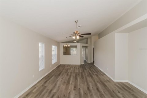 Villa ou maison à louer à Lutz, Floride: 3 chambres, 115.66 m2 № 1813370 - photo 8